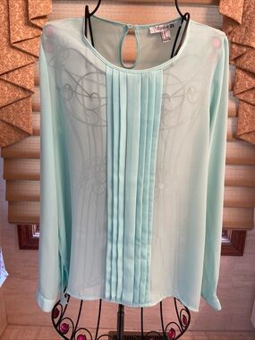 Forever 21 Mint Green Sheer Long Sleeve Pleated Placket Blouse - Size Medium